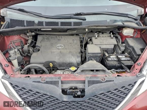 ✅ 2013 Toyota Sienna XLE • VIN: 5TDYK3DC1DS390841 • Lot: 96059335. Listed on Copart with 211,253 mi. Free auction sales archive from the USA and detailed vehicle history report at DreamBid. Image 12.