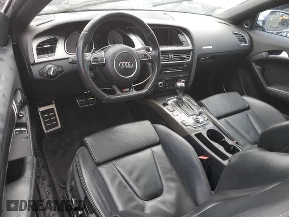 ✅ 2014 Audi S5 Premium Plus • VIN: WAUCGAFR9EA014918 • Lot: 81238915. Wystawiony na Copart z przebiegiem 82 636 mil. Bezpłatny archiwum sprzedaży aukcyjnych z USA i szczegółowy raport historii pojazdu na DreamBid. Zdjęcie 8.