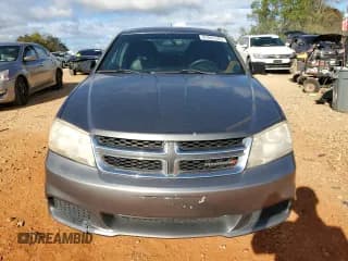 ✅ 2013 Dodge Avenger SE • VIN: 1C3CDZAB4DN687888 • Лот: 81847345. Опубликован ранее на Copart с пробегом 142 810 миль. Бесплатный доступ к архиву аукционных продаж из США и подробный отчёт об истории автомобиля на DreamBid. Изображение 5.