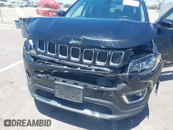 ✅ 2019 Jeep Compass Limited • VIN: 3C4NJCCB5KT675592 • Lot: 42555440. Listed on IAAI with 122,405 mi. Free auction sales archive from the USA and detailed vehicle history report at DreamBid. Image 6.