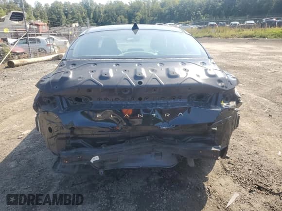 ✅ 2023 Hyundai Elantra SEL • VIN: 5NPLM4AG7PH112473 • Lot: 81221095. Listed on Copart with 44,687 mi. Free auction sales archive from the USA and detailed vehicle history report at DreamBid. Image 6.