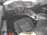 ✅ 2019 Dodge Challenger R/T Scat Pack • VIN: 2C3CDZFJ3KH694658 • Lot: 88994165. Wystawiony na Copart z przebiegiem 27 295 mil. Bezpłatny archiwum sprzedaży aukcyjnych z USA i szczegółowy raport historii pojazdu na DreamBid. Zdjęcie 8.