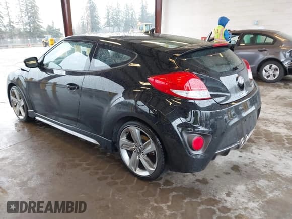 ✅ 2013 Hyundai Veloster Turbo • VIN: KMHTC6AEXDU123011 • Lot: 41666212. Wystawiony na IAAI z przebiegiem 88 883 mil. Bezpłatny archiwum sprzedaży aukcyjnych z USA i szczegółowy raport historii pojazdu na DreamBid. Zdjęcie 3.
