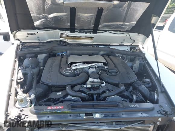 ✅ 2018 Mercedes-Benz G • VIN: WDCYC3KH1JX294493 • Lot: 42166199. Listed on IAAI with 66,597 mi. Free auction sales archive from the USA and detailed vehicle history report at DreamBid. Image 10.