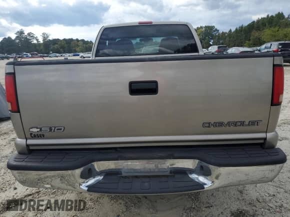 2000 Chevrolet S-10 LS с VIN 1GCCS1959Y8312195, выставлен на аукционе Copart как лот 76169234 с пробегом 217 583 миль миль и Списание • Salvage title. История ставок и продаж доступна на DreamBid. Изображение 6.