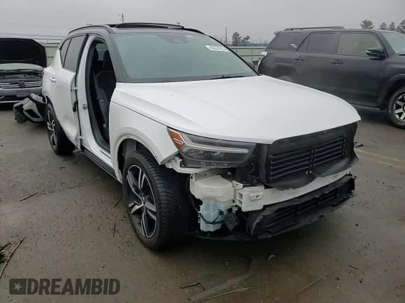 ✅ 2019 Volvo XC40 R-Design • VIN: YV4AC2HMXK2068129 • Lot: 43337635. Listed on Copart with 88,227 mi. Free auction sales archive from the USA and detailed vehicle history report at DreamBid. Image 12.