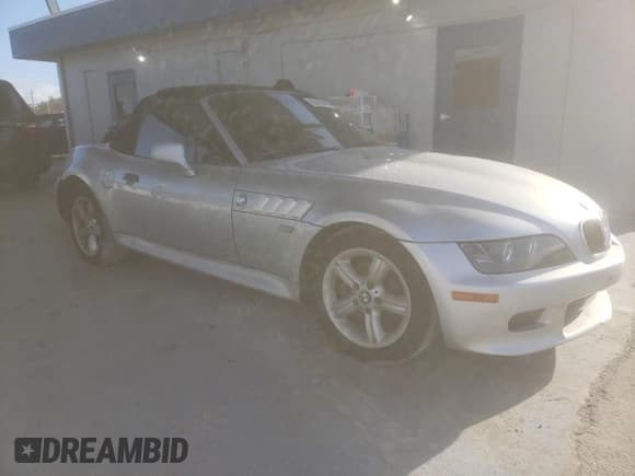 ✅ 2000 BMW Z3 2.5 • VIN: WBACH9343YLG05830 • Lot: 86429945. Listed on Copart with 207,133 mi. Free auction sales archive from the USA and detailed vehicle history report at DreamBid. Image 4.