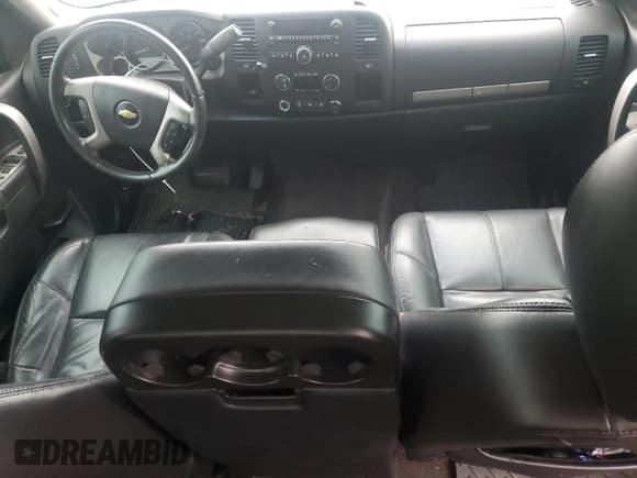 ✅ 2010 Chevrolet Silverado 1500 • VIN: 3GCRCSE23AG299260 • Лот: 79557934. Опубликован ранее на Copart с пробегом 180 540 миль. Бесплатный доступ к архиву аукционных продаж из США и подробный отчёт об истории автомобиля на DreamBid. Изображение 8.