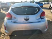 ✅ 2013 Hyundai Veloster w/Gray Int • VIN: KMHTC6AD5DU092662 • Lot: 80693384. Wystawiony na Copart z przebiegiem 166 588 mil. Bezpłatny archiwum sprzedaży aukcyjnych z USA i szczegółowy raport historii pojazdu na DreamBid. Zdjęcie 6.