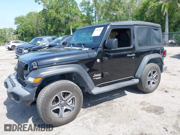 ✅ 2019 Jeep Wrangler Sport S • VIN: 1C4GJXAG2KW664395 • Lot: 42683888. Listed on IAAI with 72,742 mi. Free auction sales archive from the USA and detailed vehicle history report at DreamBid. Image 17.