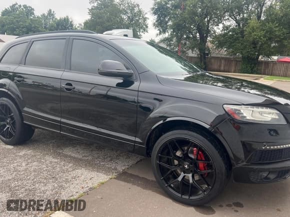 ✅ 2014 Audi Q7 Prestige • VIN: WA1WMAFE6ED009965 • Lot: 71056345. Wystawiony na Copart z przebiegiem 226 697 mil. Bezpłatny archiwum sprzedaży aukcyjnych z USA i szczegółowy raport historii pojazdu na DreamBid. Zdjęcie 1.