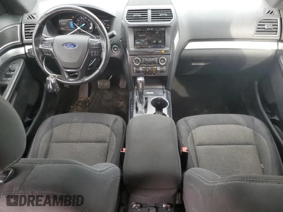 ✅ 2016 Ford Explorer XLT • VIN: 1FM5K8D87GGA76696 • Lot: 92859185. Wystawiony na Copart z przebiegiem 190 286 mil. Bezpłatny archiwum sprzedaży aukcyjnych z USA i szczegółowy raport historii pojazdu na DreamBid. Zdjęcie 8.