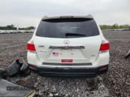 ✅ 2013 Toyota Highlander Limited • VIN: 5TDDK3EH5DS221513 • Lot: 82408895. Listed on Copart with 194,414 mi. Free auction sales archive from the USA and detailed vehicle history report at DreamBid. Image 6.