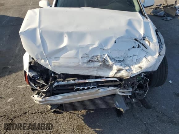 ✅ 2016 Audi A4 Premium • VIN: WAUAFAFL6GN017101 • Lot: 68678495. Listed on Copart with 113,781 mi. Free auction sales archive from the USA and detailed vehicle history report at DreamBid. Image 11.