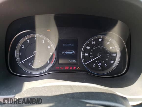 2020 Hyundai Kona SEL z VIN KM8K2CAA5LU464275, wystawiony jako Copart lot #59198593 z przebiegiem 42 324 mil mil oraz . Historia ofert i sprzedaży dostępna na DreamBid. Obrazek 9.