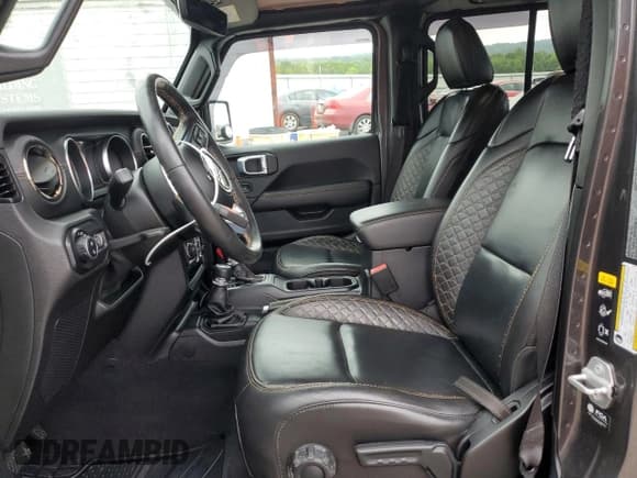 ✅ 2021 Jeep Gladiator Overland • VIN: 1C6HJTFG2ML525210 • Lot: 64676335. Wystawiony na Copart z przebiegiem 38 730 mil. Bezpłatny archiwum sprzedaży aukcyjnych z USA i szczegółowy raport historii pojazdu na DreamBid. Zdjęcie 7.