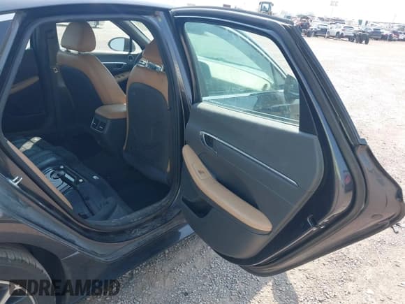 ✅ 2020 Hyundai Sonata Limited • VIN: 5NPEH4J21LH005642 • Лот: 43086541. Опубликован ранее на IAAI с пробегом 205 058 миль. Бесплатный доступ к архиву аукционных продаж из США и подробный отчёт об истории автомобиля на DreamBid. Изображение 8.