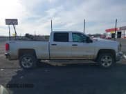 ✅ 2015 Chevrolet Silverado 2500HD LT • VIN: 1GC1KVEGXFF161303 • Lot: 41533039. Wystawiony na IAAI z przebiegiem 249 505 mil. Bezpłatny archiwum sprzedaży aukcyjnych z USA i szczegółowy raport historii pojazdu na DreamBid. Zdjęcie 13.