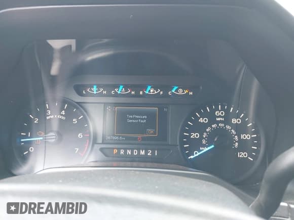 ✅ 2015 Ford F-150 XL • VIN: 1FTEX1CP6FKD74173 • Лот: 42929623. Опубликован ранее на IAAI с пробегом 267 896 миль. Бесплатный доступ к архиву аукционных продаж из США и подробный отчёт об истории автомобиля на DreamBid. Изображение 7.