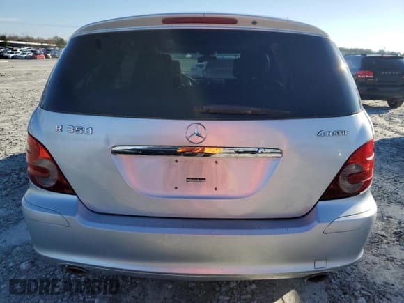 ✅ 2007 Mercedes-Benz R 3.5L • VIN: 4JGCB65E77A052806 • Lot: 48010855. Listed on Copart with 115,478 mi. Free auction sales archive from the USA and detailed vehicle history report at DreamBid. Image 6.