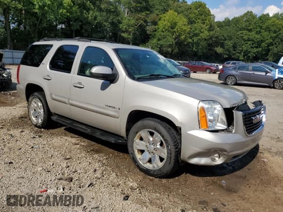 ✅ 2007 GMC Yukon SLT • VIN: 1GKFC13J97J142626 • Lot: 70885445. Listed on Copart with 215,884 mi. Free auction sales archive from the USA and detailed vehicle history report at DreamBid. Image 4.
