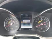 ✅ 2018 Mercedes-Benz GLC 300 • VIN: WDC0G4JB4JV029583 • Lot: 43835607. Wystawiony na IAAI z przebiegiem 138 825 mil. Bezpłatny archiwum sprzedaży aukcyjnych z USA i szczegółowy raport historii pojazdu na DreamBid. Zdjęcie 7.