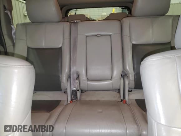 ✅ 2006 Jeep Commander Limited • VIN: 1J8HG58N26C143950 • Лот: 84278965. Опубликован ранее на Copart с пробегом 196 585 миль. Бесплатный доступ к архиву аукционных продаж из США и подробный отчёт об истории автомобиля на DreamBid. Изображение 10.