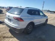 ✅ 2018 Volkswagen Tiguan SEL • VIN: 3VV3B7AX8JM192487 • Lot: 90727445. Listed on Copart with Not provided. Free auction sales archive from the USA and detailed vehicle history report at DreamBid. Image 3.