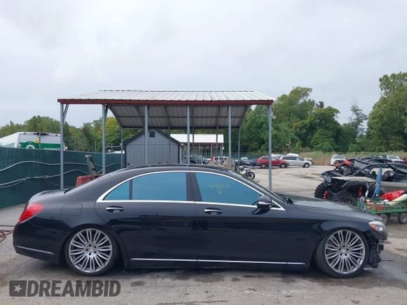 ✅ 2016 Mercedes-Benz S 550 • VIN: WDDUG8CB5GA222424 • Лот: 40413820. Опубликован ранее на IAAI с пробегом 125 802 миль. Бесплатный доступ к архиву аукционных продаж из США и подробный отчёт об истории автомобиля на DreamBid. Изображение 14.
