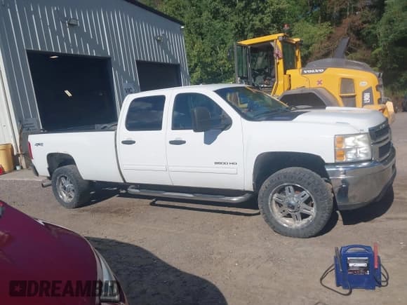 ✅ 2011 Chevrolet Silverado 2500HD LT • VIN: 1GC1KXC88BF236436 • Lot: 43161950. Wystawiony na IAAI z przebiegiem 255 184 mil. Bezpłatny archiwum sprzedaży aukcyjnych z USA i szczegółowy raport historii pojazdu na DreamBid. Zdjęcie 13.
