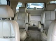 ✅ 2011 Chevrolet Suburban LT • VIN: 1GNSCJE02BR355160 • Lot: 74143134. Wystawiony na Copart z przebiegiem 277 838 mil. Bezpłatny archiwum sprzedaży aukcyjnych z USA i szczegółowy raport historii pojazdu na DreamBid. Zdjęcie 10.