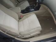 ✅ 2010 Honda Accord LX • VIN: 1HGCP2F37AA144602 • Lot: 43876326. Wystawiony na IAAI z przebiegiem 175 959 mil. Bezpłatny archiwum sprzedaży aukcyjnych z USA i szczegółowy raport historii pojazdu na DreamBid. Zdjęcie 5.