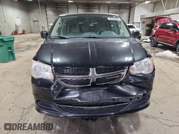 ✅ 2014 Dodge Grand Caravan SE • VIN: 2C4RDGBG1ER419261 • Lot: 92303605. Wystawiony na Copart z przebiegiem 77 779 mil. Bezpłatny archiwum sprzedaży aukcyjnych z USA i szczegółowy raport historii pojazdu na DreamBid. Zdjęcie 5.