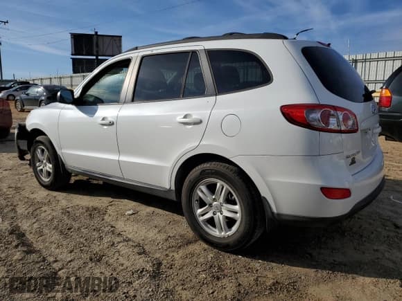 ✅ 2012 Hyundai Santa Fe GLS • VIN: 5XYZG3AB0CG116463 • Lot: 86622674. Listed on Copart with 96,454 mi. Free auction sales archive from the USA and detailed vehicle history report at DreamBid. Image 2.