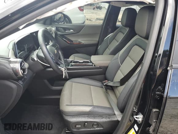 ✅ 2025 Chevrolet Equinox AWD LT • VIN: 3GNAXPEG5SL135583 • Lot: 65136175. Wystawiony na Copart z przebiegiem 8 309 mil. Bezpłatny archiwum sprzedaży aukcyjnych z USA i szczegółowy raport historii pojazdu na DreamBid. Zdjęcie 7.