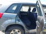 ✅ 2006 Suzuki Grand Vitara • VIN: JS3TE941564103262 • Lot: 43034358. Wystawiony na IAAI z przebiegiem 183 728 mil. Bezpłatny archiwum sprzedaży aukcyjnych z USA i szczegółowy raport historii pojazdu na DreamBid. Zdjęcie 8.