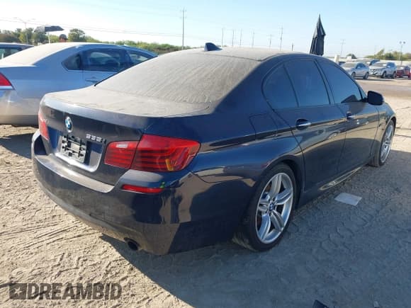 ✅ 2014 BMW 5 Series 535i • VIN: WBA5B1C58ED482050 • Lot: 43431022. Wystawiony na IAAI z przebiegiem 91 133 mil. Bezpłatny archiwum sprzedaży aukcyjnych z USA i szczegółowy raport historii pojazdu na DreamBid. Zdjęcie 4.