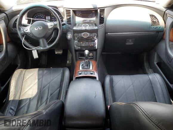 ✅ 2015 Infiniti QX70 • VIN: JN8CS1MWXFM483160 • Lot: 67914015. Listed on Copart with 80,132 mi. Free auction sales archive from the USA and detailed vehicle history report at DreamBid. Image 8.