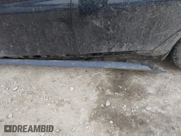 ✅ 2018 BMW 4 Series 430i xDrive • VIN: WBA4J3C59JBL04275 • Lot: 42006768. Wystawiony na IAAI z przebiegiem 59 437 mil. Bezpłatny archiwum sprzedaży aukcyjnych z USA i szczegółowy raport historii pojazdu na DreamBid. Zdjęcie 17.