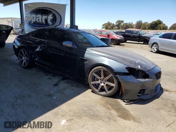 ✅ 2014 BMW M6 • VIN: WBSLX9C52ED160538 • Lot: 64329095. Listed on Copart with Not provided. Free auction sales archive from the USA and detailed vehicle history report at DreamBid. Image 4.