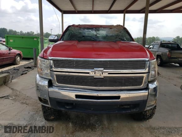✅ 2007 Chevrolet Silverado 2500HD 2LT • VIN: 1GCHK23657F502602 • Лот: 66417474. Опубликован ранее на Copart с пробегом Не указан. Бесплатный доступ к архиву аукционных продаж из США и подробный отчёт об истории автомобиля на DreamBid. Изображение 5.