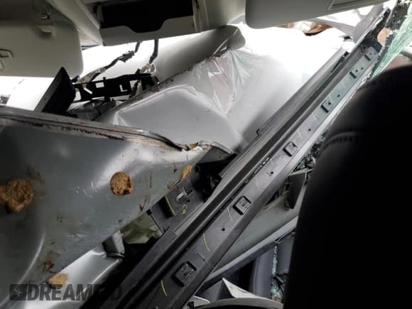 ✅ 2024 Mazda CX-30 S Select Sport • VIN: 3MVDMBBM5RM692928 • Lot: 96916695. Wystawiony na Copart z przebiegiem Nie podano. Bezpłatny archiwum sprzedaży aukcyjnych z USA i szczegółowy raport historii pojazdu na DreamBid. Zdjęcie 8.