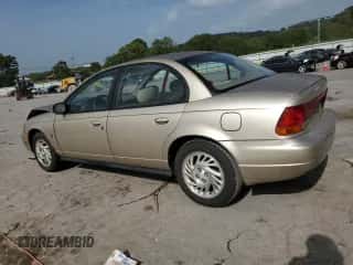 1998 Saturn SL z VIN 1G8ZK5270WZ240303, wystawiony jako Copart lot #65364164 z przebiegiem 156 699 mil mil oraz Szkoda całkowita • Salvage title. Historia ofert i sprzedaży dostępna na DreamBid. Obrazek 2.