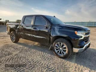 ✅ 2024 Chevrolet Silverado 1500 LT • VIN: 1GCPDKEK5RZ117669 • Lot: 80352235. Wystawiony na Copart z przebiegiem 13 840 mil. Bezpłatny archiwum sprzedaży aukcyjnych z USA i szczegółowy raport historii pojazdu na DreamBid. Zdjęcie 4.