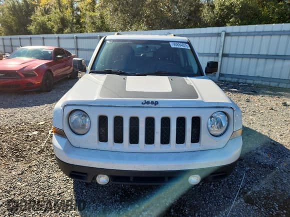 ✅ 2017 Jeep Patriot Sport • VIN: 1C4NJPBA6HD171194 • Lot: 90884625. Listed on Copart with 113,355 mi. Free auction sales archive from the USA and detailed vehicle history report at DreamBid. Image 5.