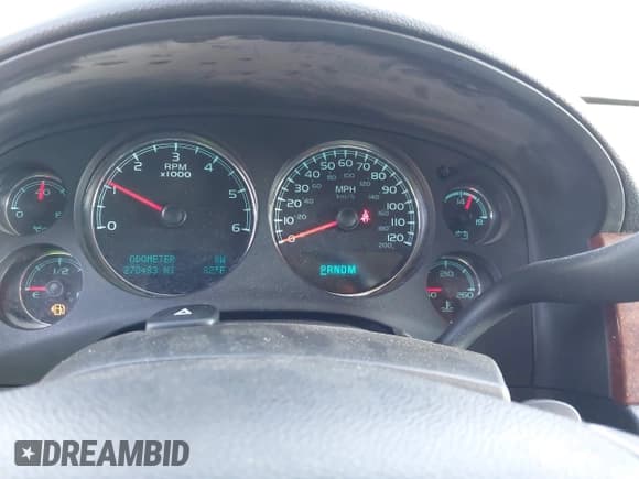 ✅ 2013 GMC Yukon SLT • VIN: 1GKS1CE02DR232976 • Lot: 43101568. Wystawiony na IAAI z przebiegiem 270 483 mil. Bezpłatny archiwum sprzedaży aukcyjnych z USA i szczegółowy raport historii pojazdu na DreamBid. Zdjęcie 7.