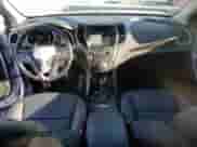 ✅ 2017 Hyundai Santa Fe Ultimate • VIN: 5XYZWDLAXHG407847 • Lot: 69368652. Wystawiony na Copart z przebiegiem 65 391 mil mil. Skorzystaj z bezpłatnego archiwum sprzedaży aukcyjnych z USA i zobacz szczegółowy raport historii pojazdu na DreamBid. Zdjęcie 8.