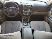 ✅ 2011 Hyundai Santa Fe GLS • VIN: 5XYZG3ABXBG031662 • Lot: 76612104. Listed on Copart with 238,772 mi. Free auction sales archive from the USA and detailed vehicle history report at DreamBid. Image 8.