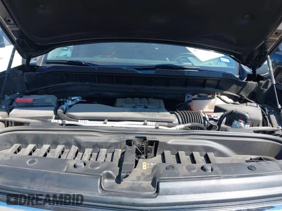 ✅ 2023 Chevrolet Silverado 1500 LT • VIN: 3GCPDDEK8PG176806 • Lot: 43138003. Listed on IAAI with 13,272 mi. Free auction sales archive from the USA and detailed vehicle history report at DreamBid. Image 10.