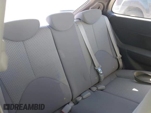 ✅ 2010 Hyundai Accent GS • VIN: KMHCM3AC4AU185476 • Lot: 43540755. Wystawiony na IAAI z przebiegiem 162 930 mil. Bezpłatny archiwum sprzedaży aukcyjnych z USA i szczegółowy raport historii pojazdu na DreamBid. Zdjęcie 8.